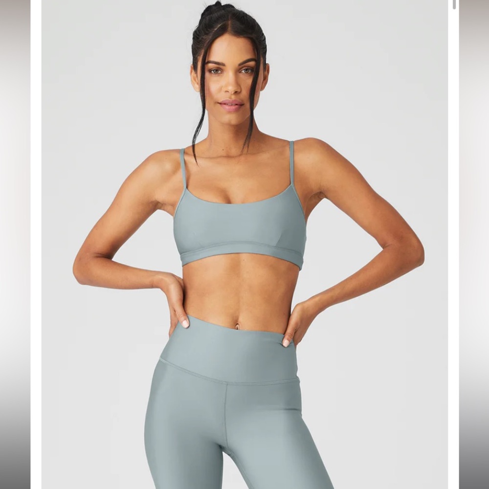 Alo Yoga Sports bra and legging set in XS worn once